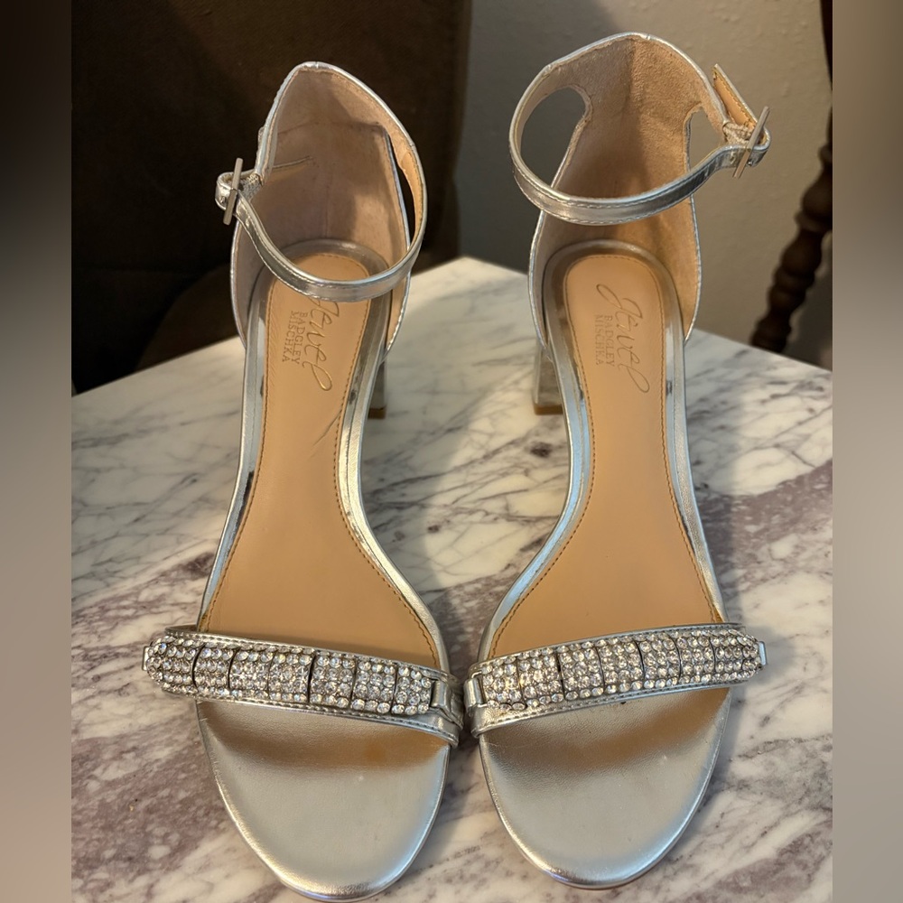 Jewel Badgley Mischka Silver Crystal Embellished Heels